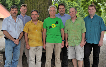 (von rechts): Andre Hinrichs, Otto Höcherl, Michael Boos, Holger Barkhau, Karlheinz Pfeiff, Dr. Cord Uphoff, Karsten Gehrke. Es fehlt Michael Ratzkowsky.
